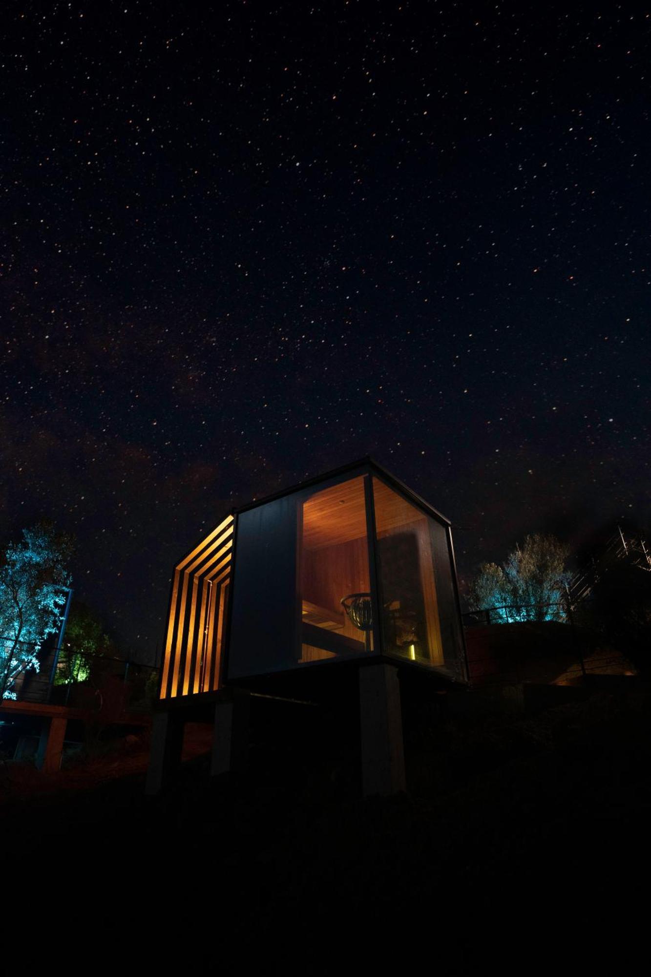 Bajo Estrellas Hotel Contemporaneo Валье-де-Гуадалупе Экстерьер фото