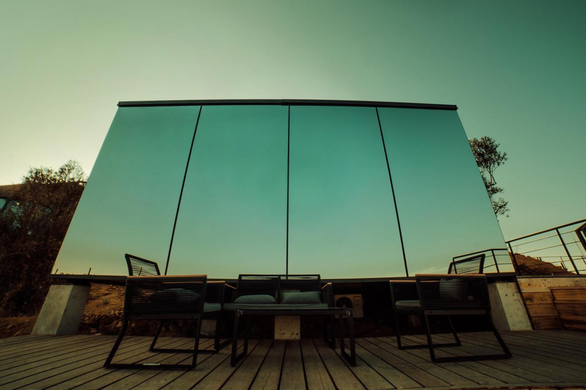 Bajo Estrellas Hotel Contemporaneo Валье-де-Гуадалупе Экстерьер фото